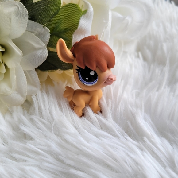 Littlest Pet Shop Authentic LPS #1-128 Llama Alpaca G6 Nita Alpaco Purple Eyes - Picture 3 of 10